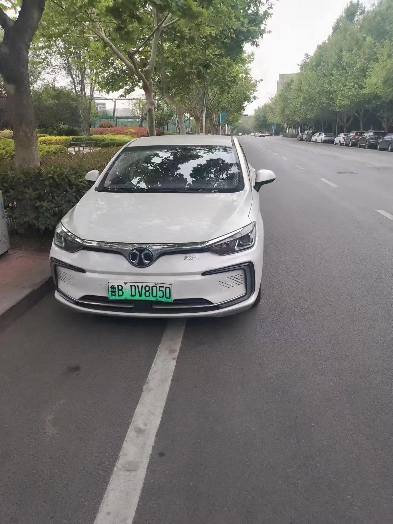 北汽∪5汽车