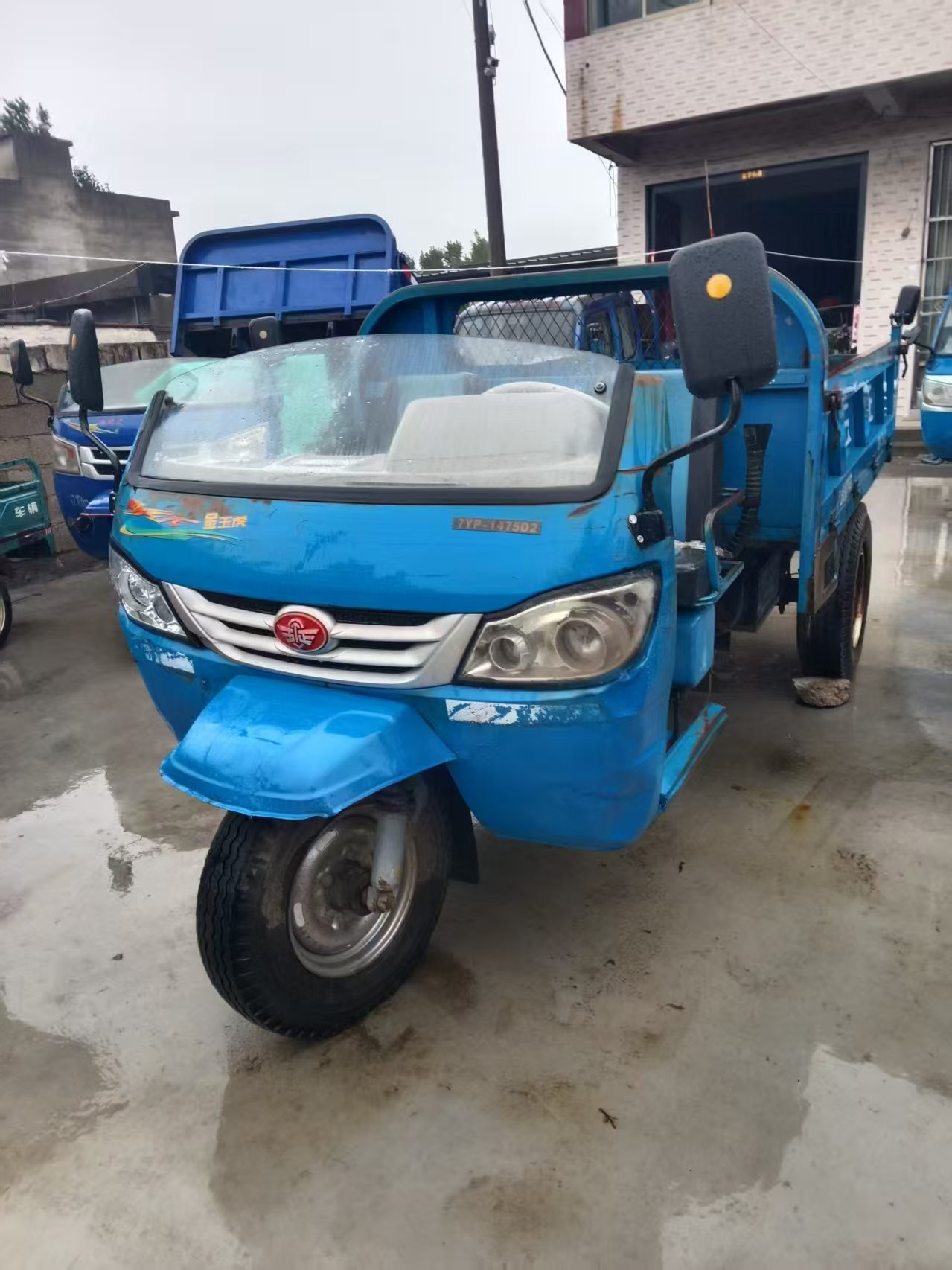 五征金玉虎八挡高低速，二十四马力，正常使用，现寄卖价格6200元，闲置，支付微信