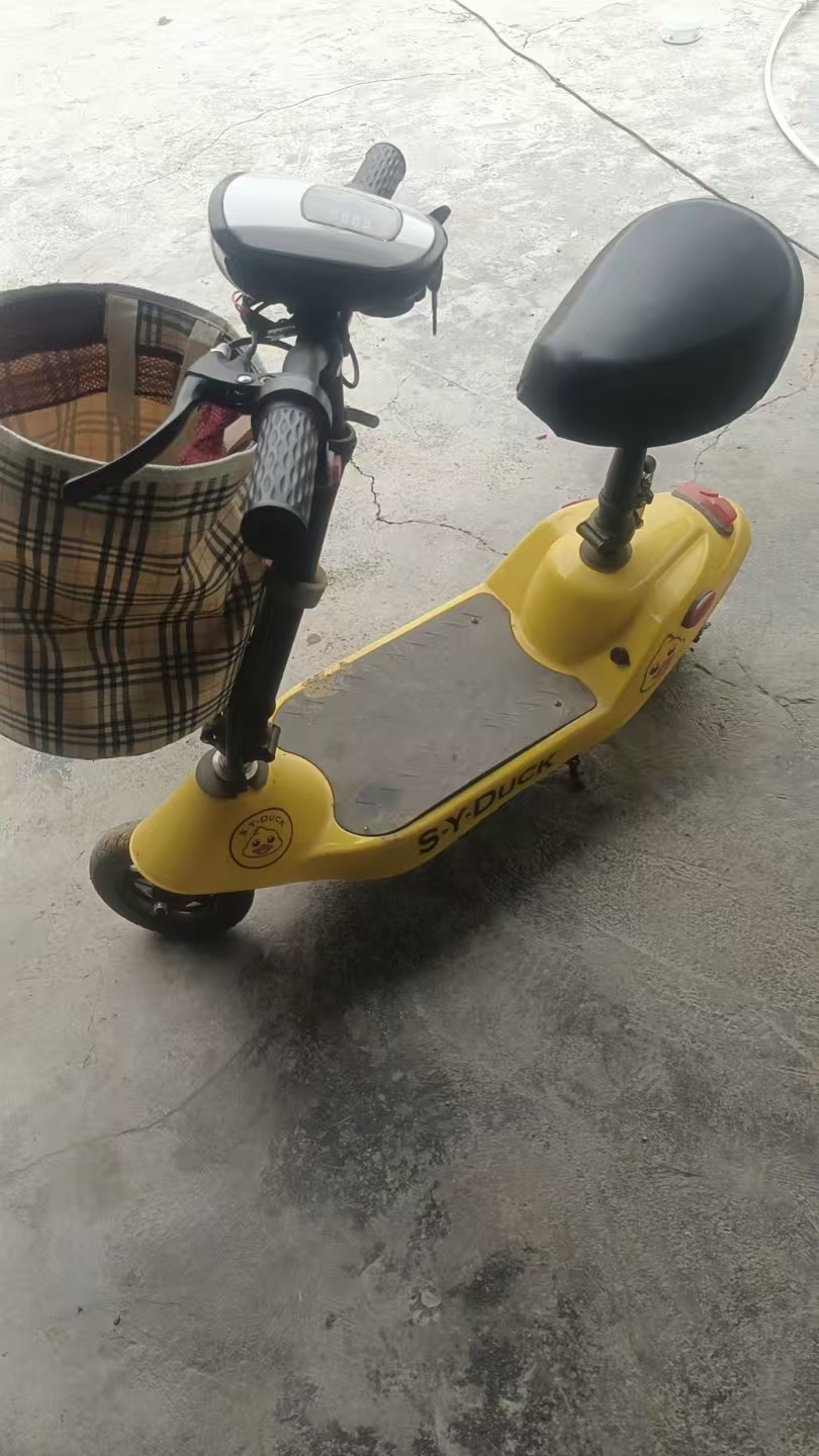 寄卖闲置儿童车300元，地址：泗水泉林，支付微信（15269230089）可购买