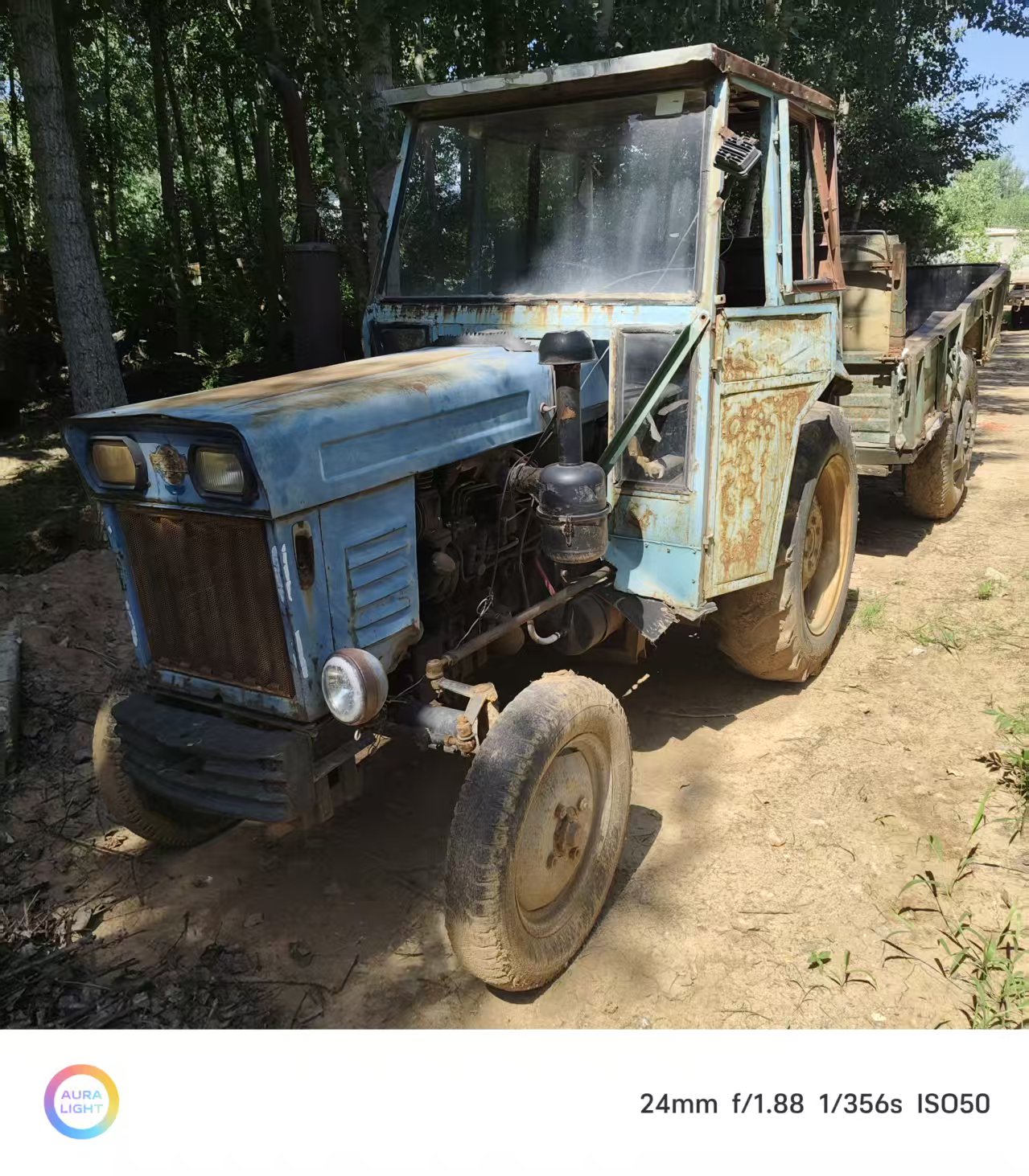 寄卖拖拉机6000元，没电瓶，正常使用